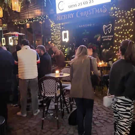 Let's Go Party - Center 酒店