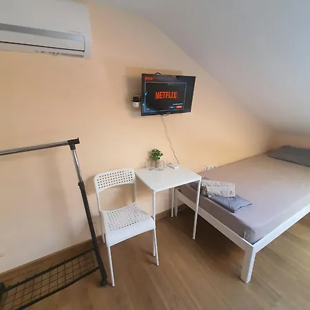 Hotel Let's Go Party - Center *