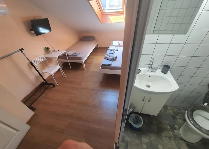 Hotel Let's Go Party - Center *